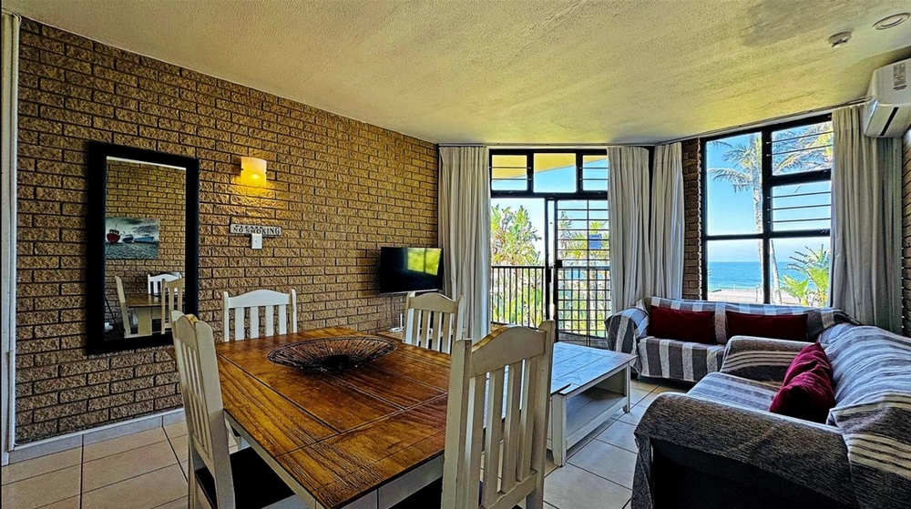 Boulder Bay 33: Ocean views from the living and dining areas.